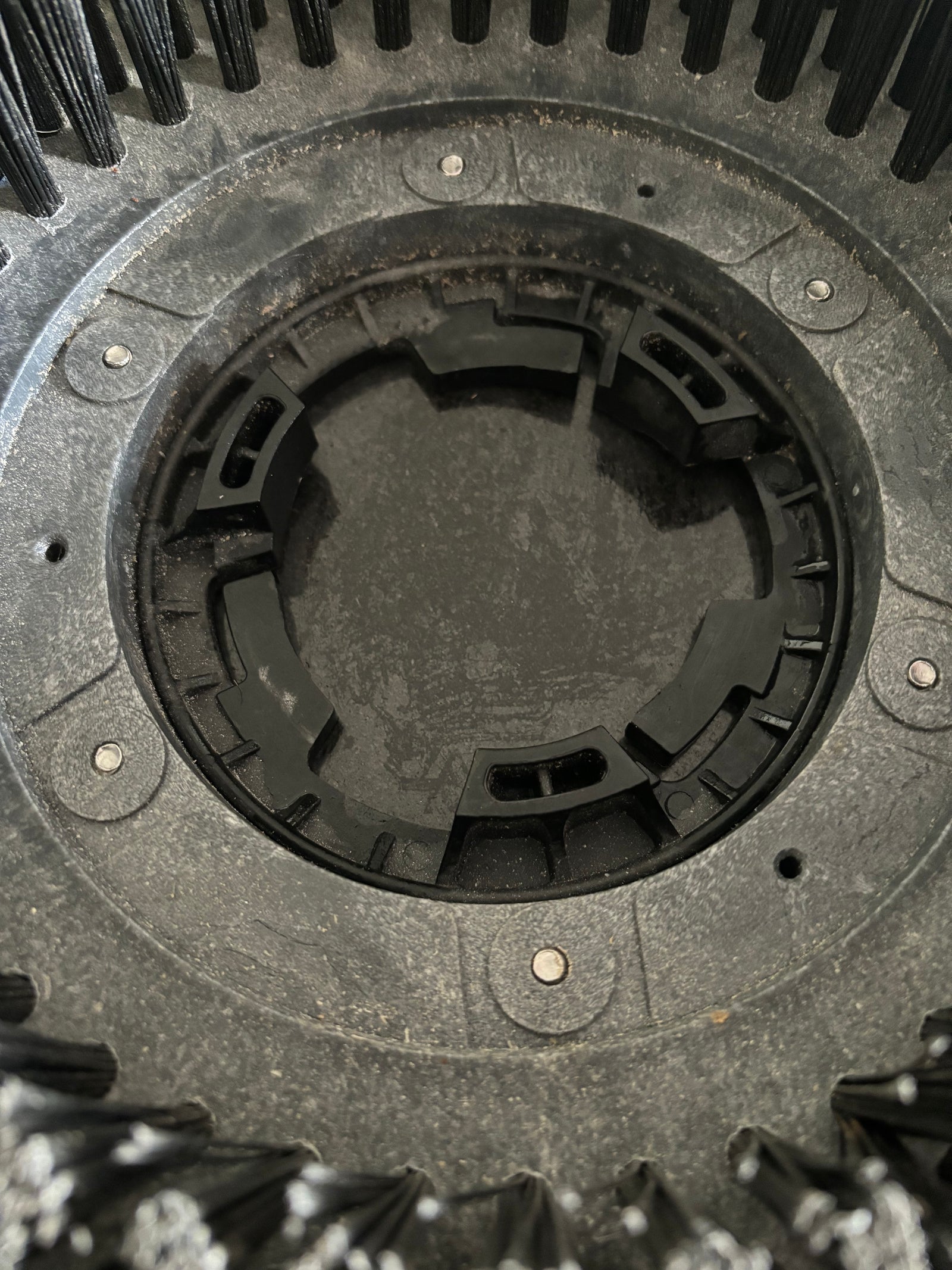 15" Winnex Brush for cleaning of any hard floor surface