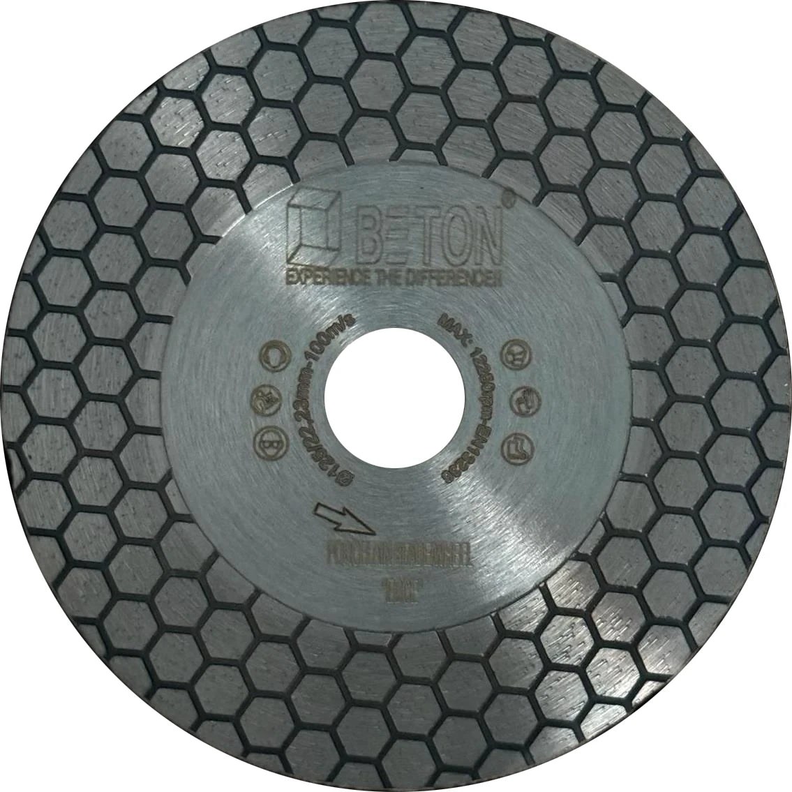 Beton mitre diamond blade cutting porcelain tiles at 45 degrees