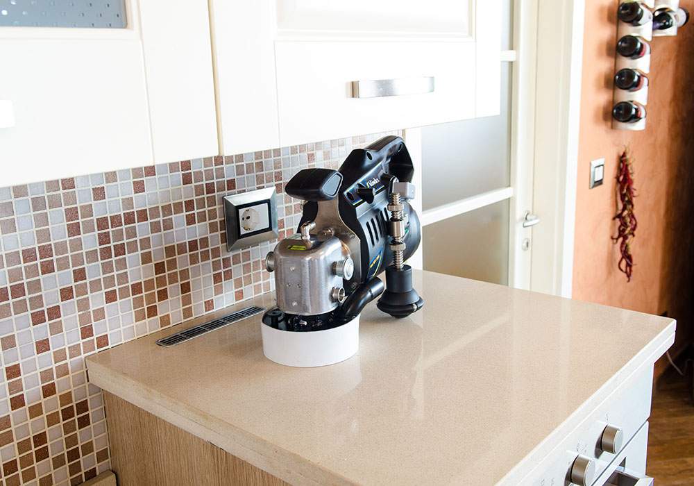 Klindex WaterFire Hand Grinder – Wet & Dry Stone, Concrete & Wood Polishing Machine